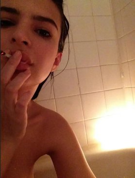 Emily Ratajkowski
