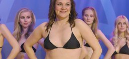 Анна Уколова