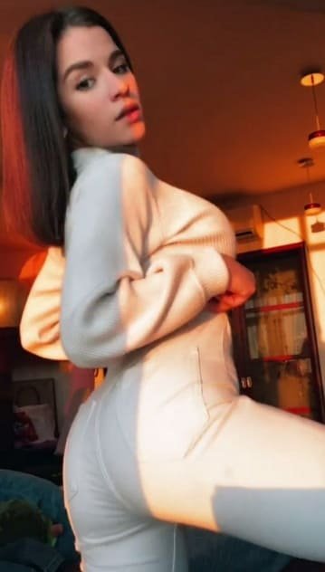 Анна Комарова (Anny Myrrr)