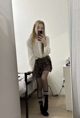 Bloomus (Juligirl)