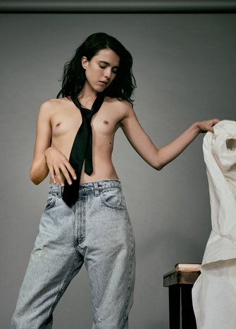 Маргарет Куолли (Margaret Qualley)