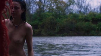 Маргарет Куолли (Margaret Qualley)