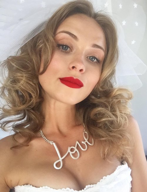 Анна Кошмал