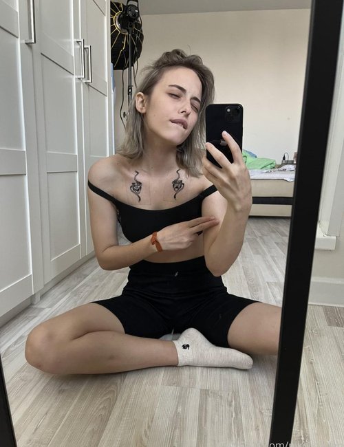 Николь Коулен