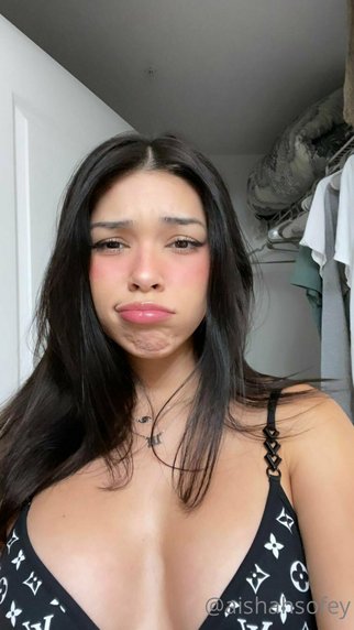 Aishah Sofey (Kawaii Sofey)