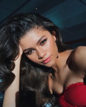 Zendaya Koulman (Zendaya)