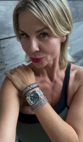 Надя Сказка (Nadya Basinger)