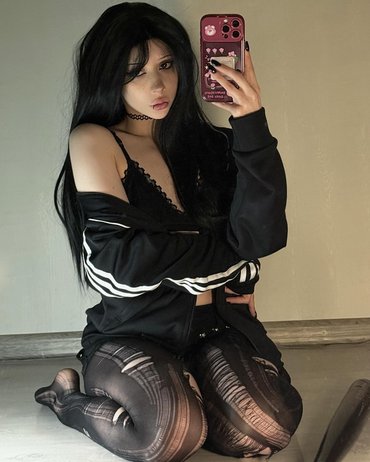 Zira Merz