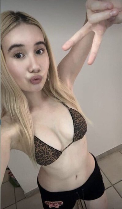 Лил Тей (Lil Tay)
