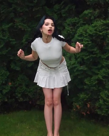 Лиза Анохина