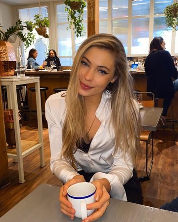 Ютта Лердам (Jutta Leerdam)
